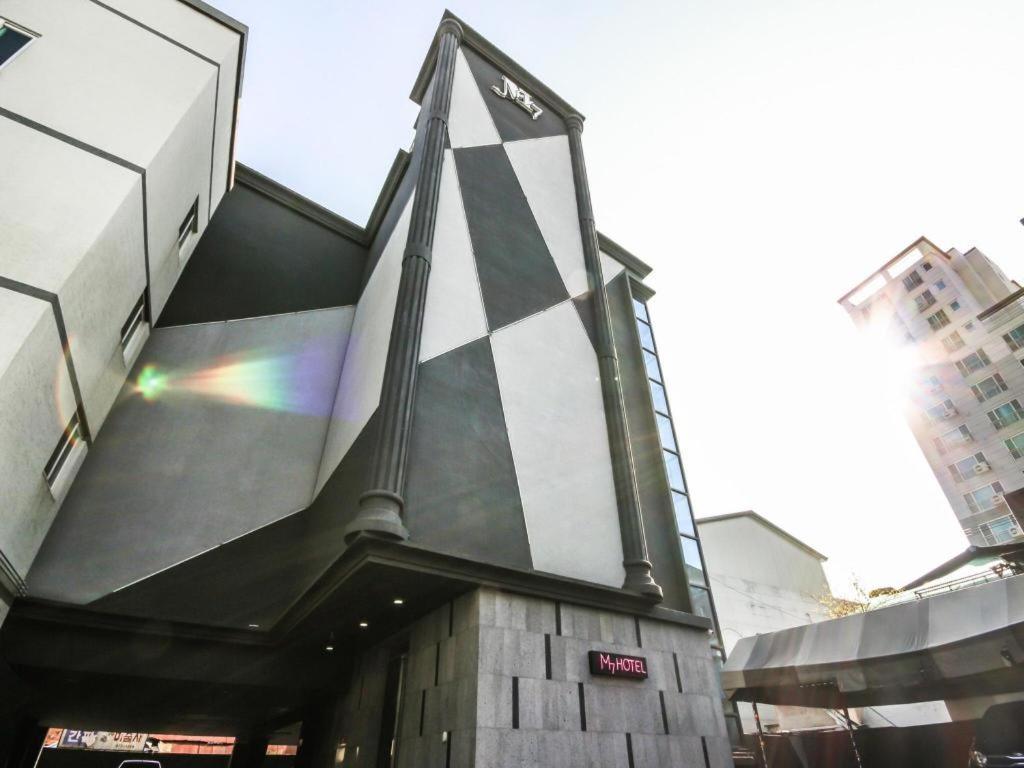 M7 Business Hotel Chilgok Екстер'єр фото