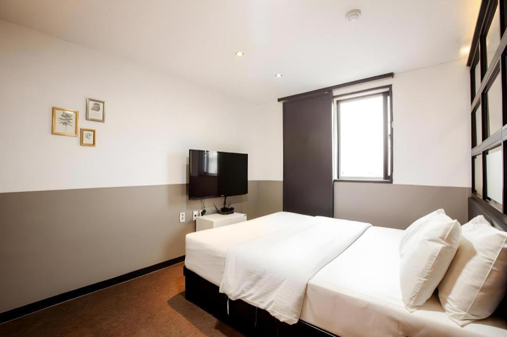 M7 Business Hotel Chilgok Екстер'єр фото