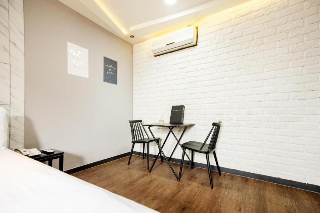 M7 Business Hotel Chilgok Екстер'єр фото