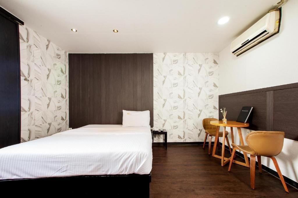 M7 Business Hotel Chilgok Екстер'єр фото