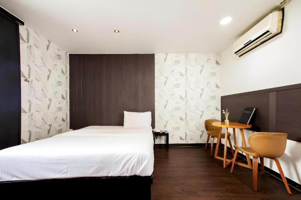 M7 Business Hotel Chilgok Екстер'єр фото