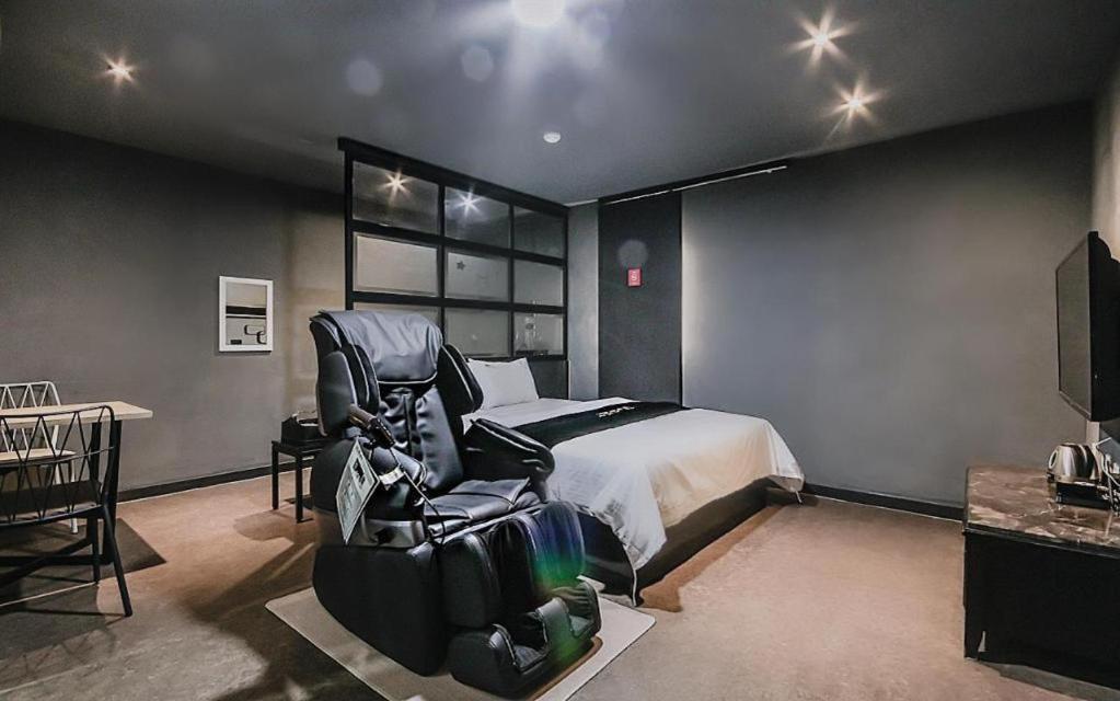 M7 Business Hotel Chilgok Екстер'єр фото
