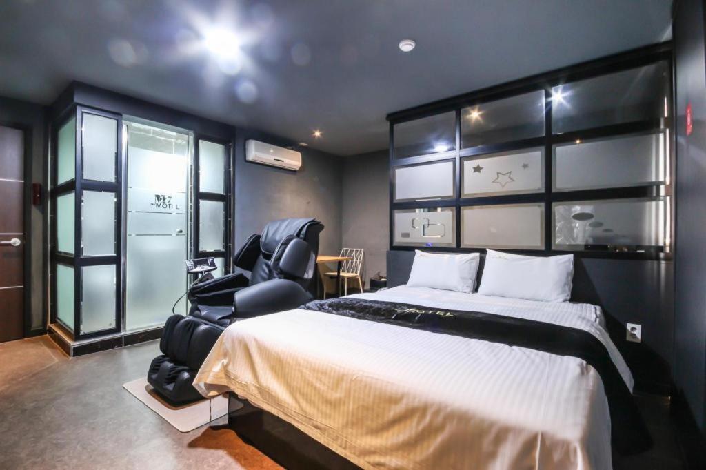 M7 Business Hotel Chilgok Екстер'єр фото