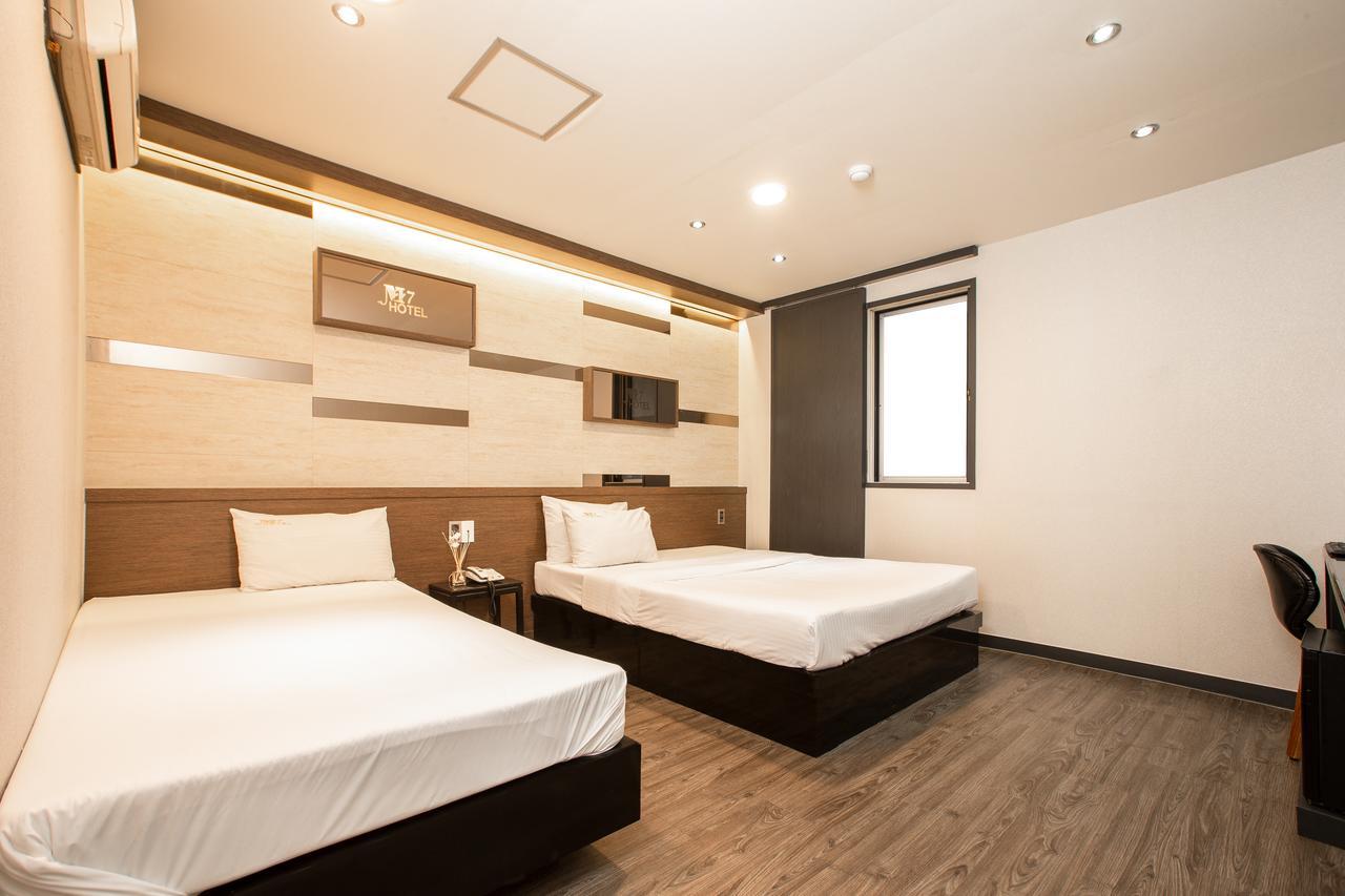 M7 Business Hotel Chilgok Екстер'єр фото