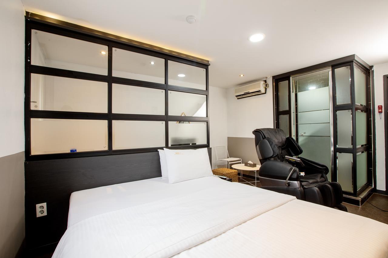 M7 Business Hotel Chilgok Екстер'єр фото